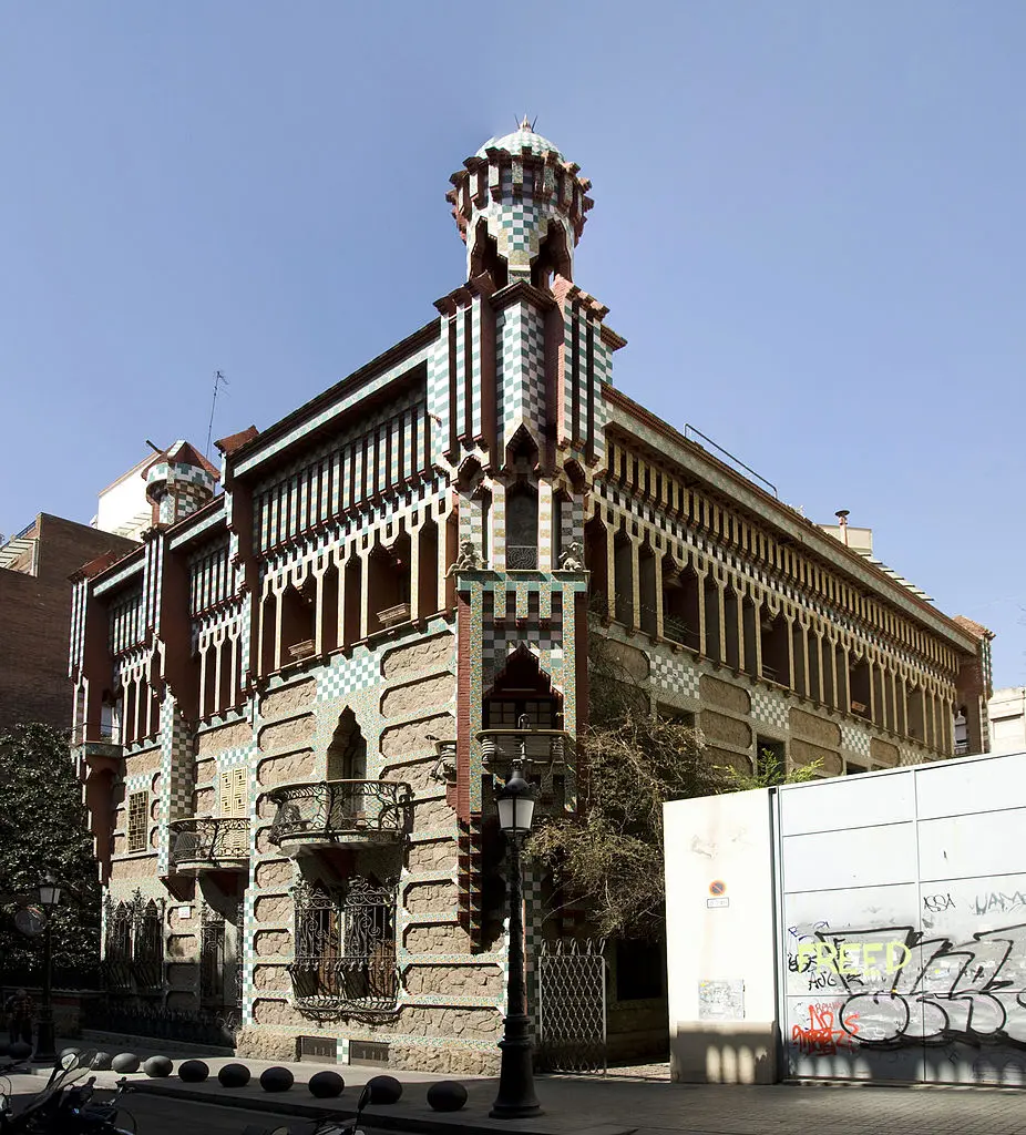 Antoni Gaudí, Casa Vicens (1883–1885)
